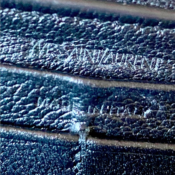 YVES SAINT LAURENT WALLET❤️ - Picture 10 of 10